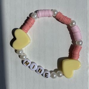 Taylor Swift Friendship Bracelet